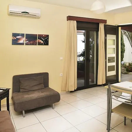 Armonia Aparthotel Stalós
